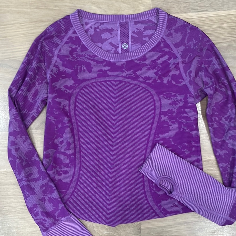 Classic Lululemon Swiftly Tech long sleeve